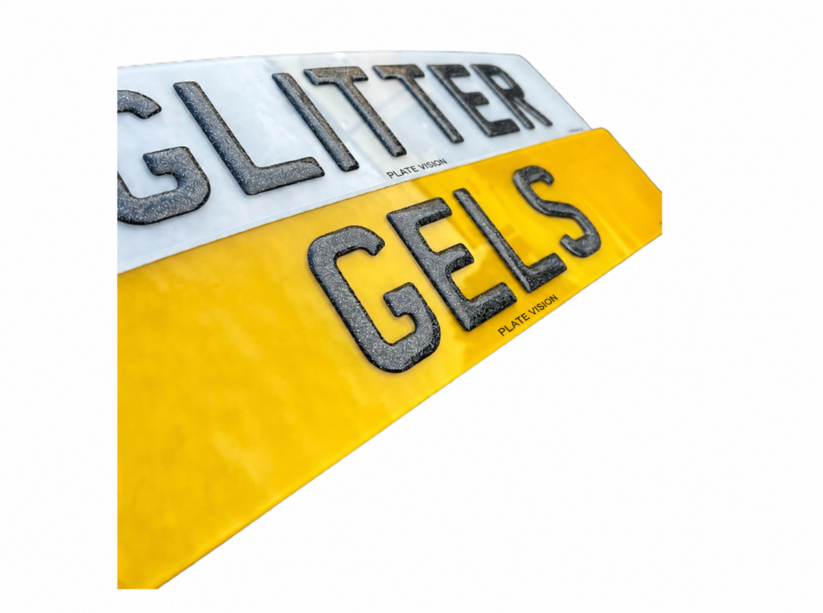 Plate Vision glitter gel show plates in white and yellow